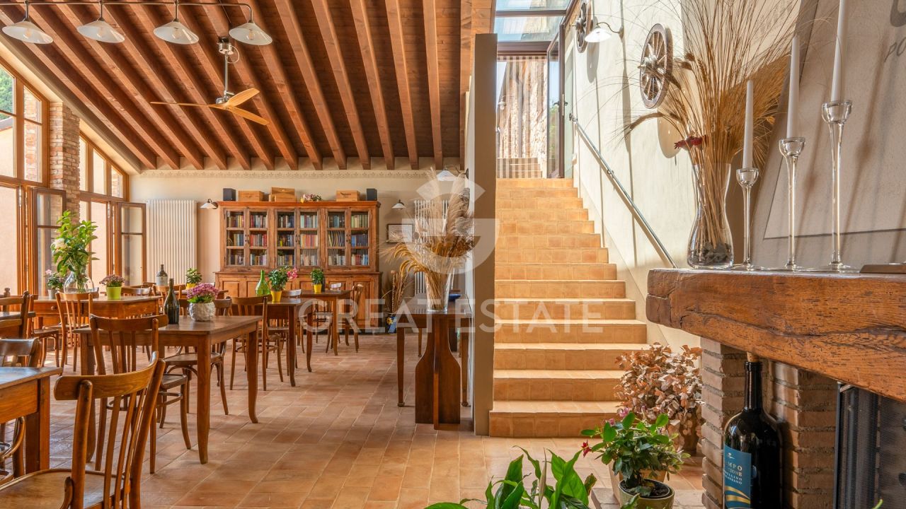 Casa Cinigiano, Italia, 733 m² - imagen 12