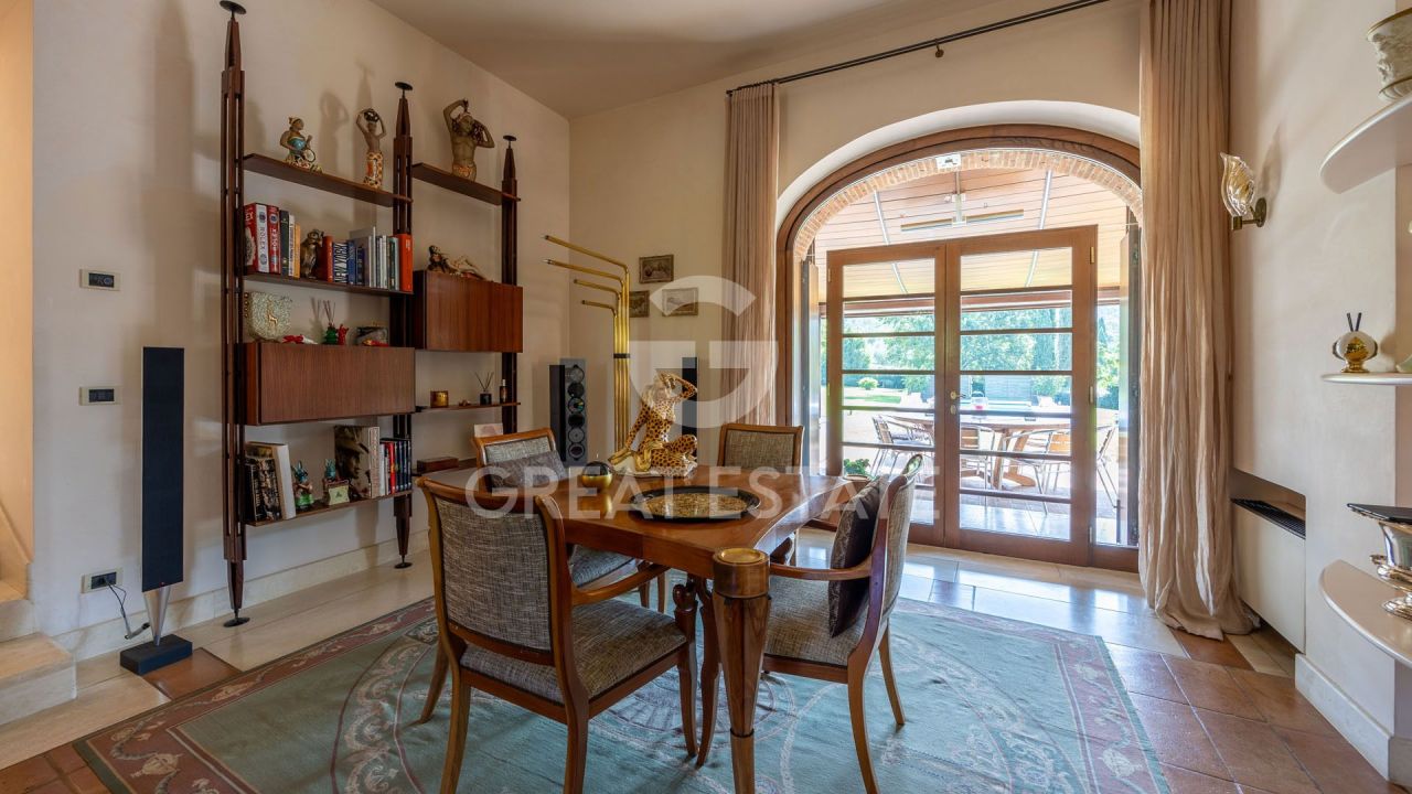 Casa ad Arezzo, Italia, 765.35 m² - foto 12