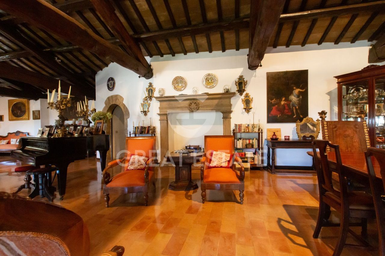 House in Spoleto, Italy, 506 m² - picture 13