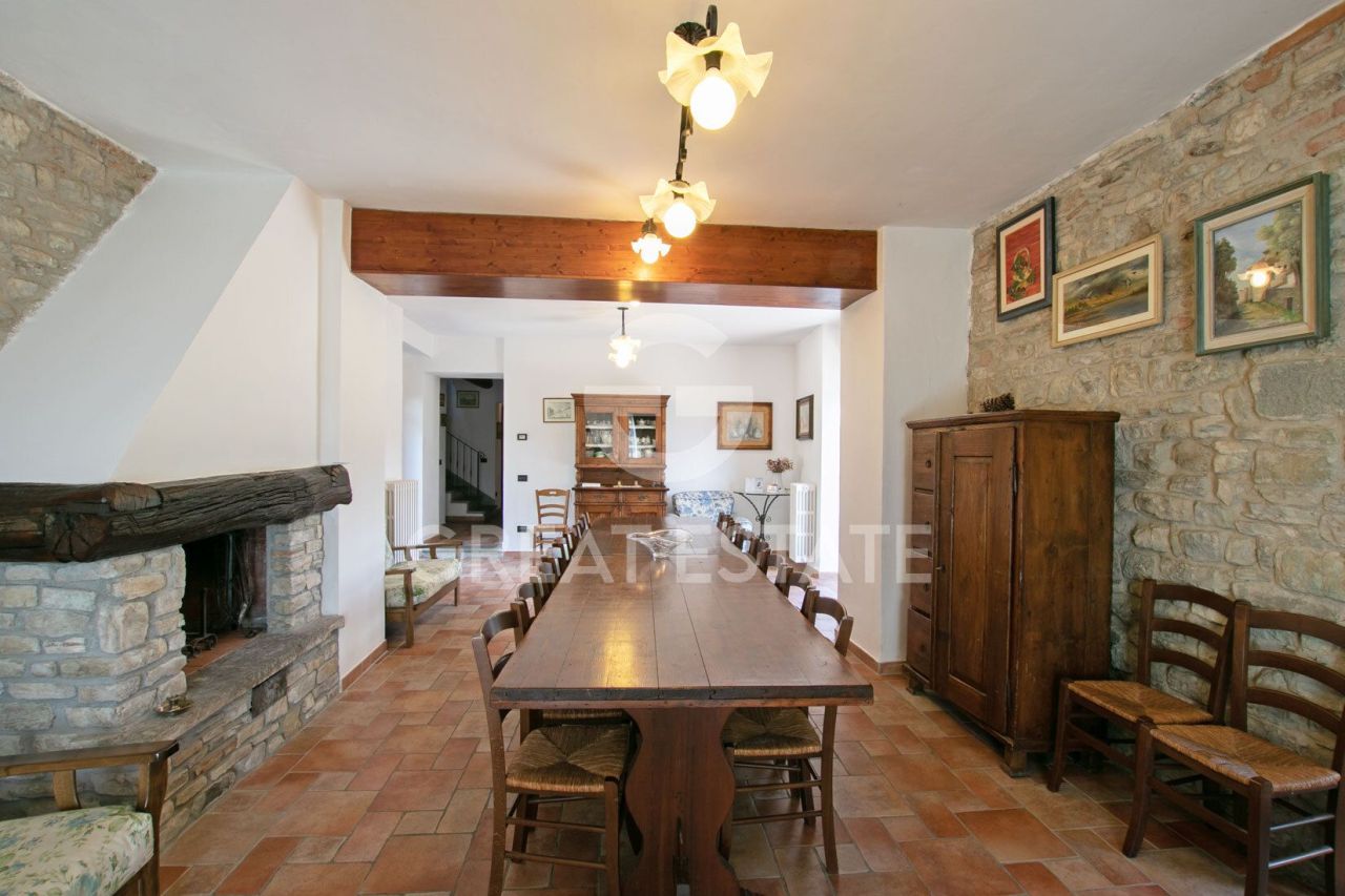 Casa a Vicchio, Italia, 339.8 m² - foto 14