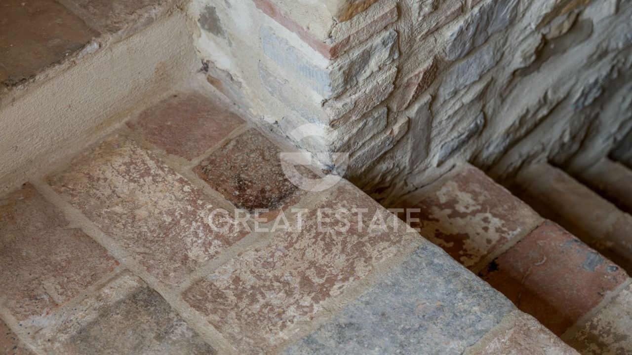 House Montone, Italy, 213.5 m² - picture 14