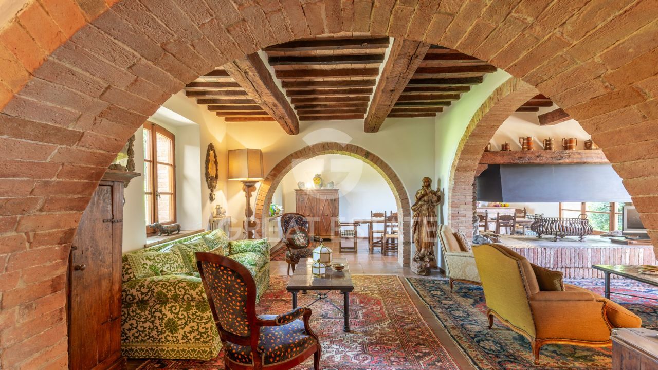 House in Cetona, Italy, 755.5 m² - picture 14