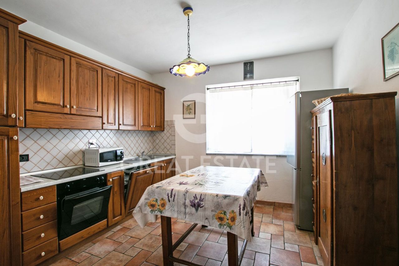 Casa a Vicchio, Italia, 339.8 m² - foto 15