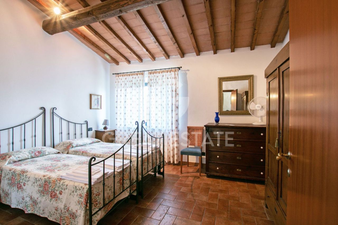 Casa a Vicchio, Italia, 339.8 m² - foto 16