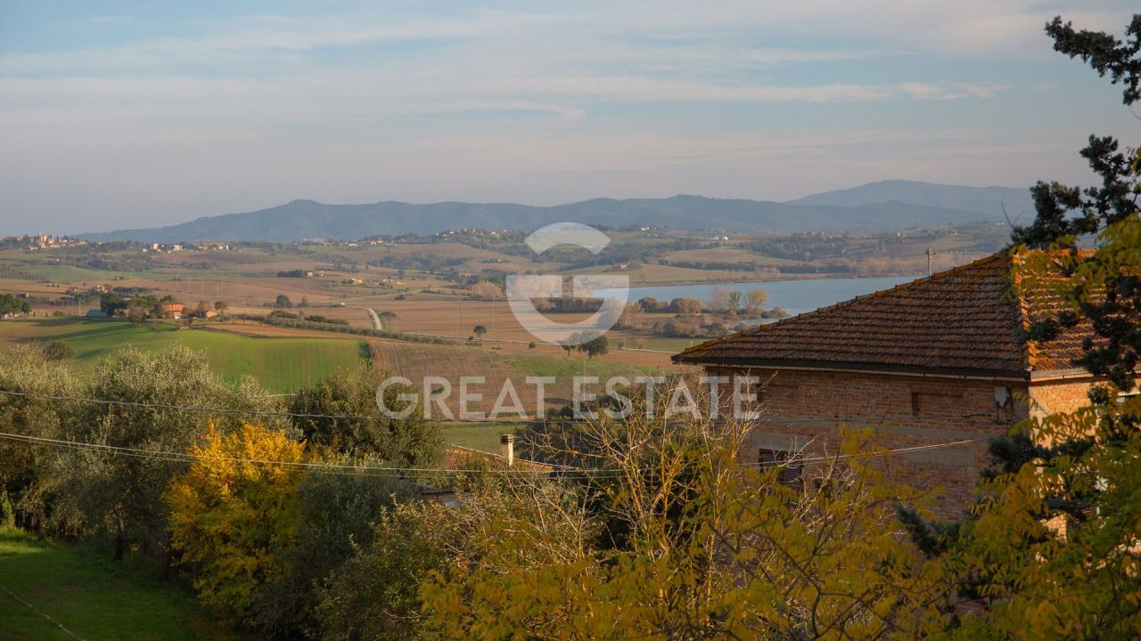 Villa in Castiglione del Lago, Italy, 478.6 m² - picture 16