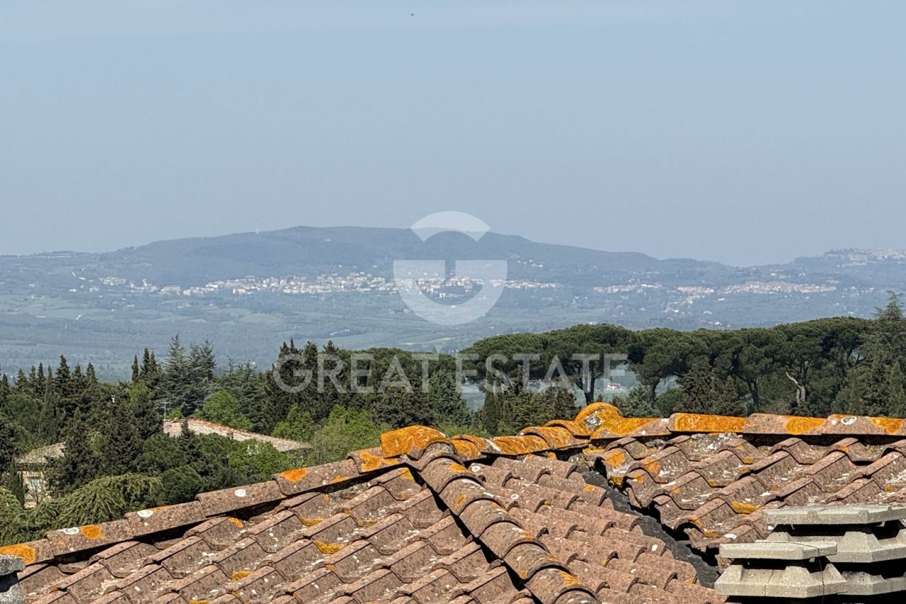 House in Citta della Pieve, Italy, 216.25 m² - picture 17