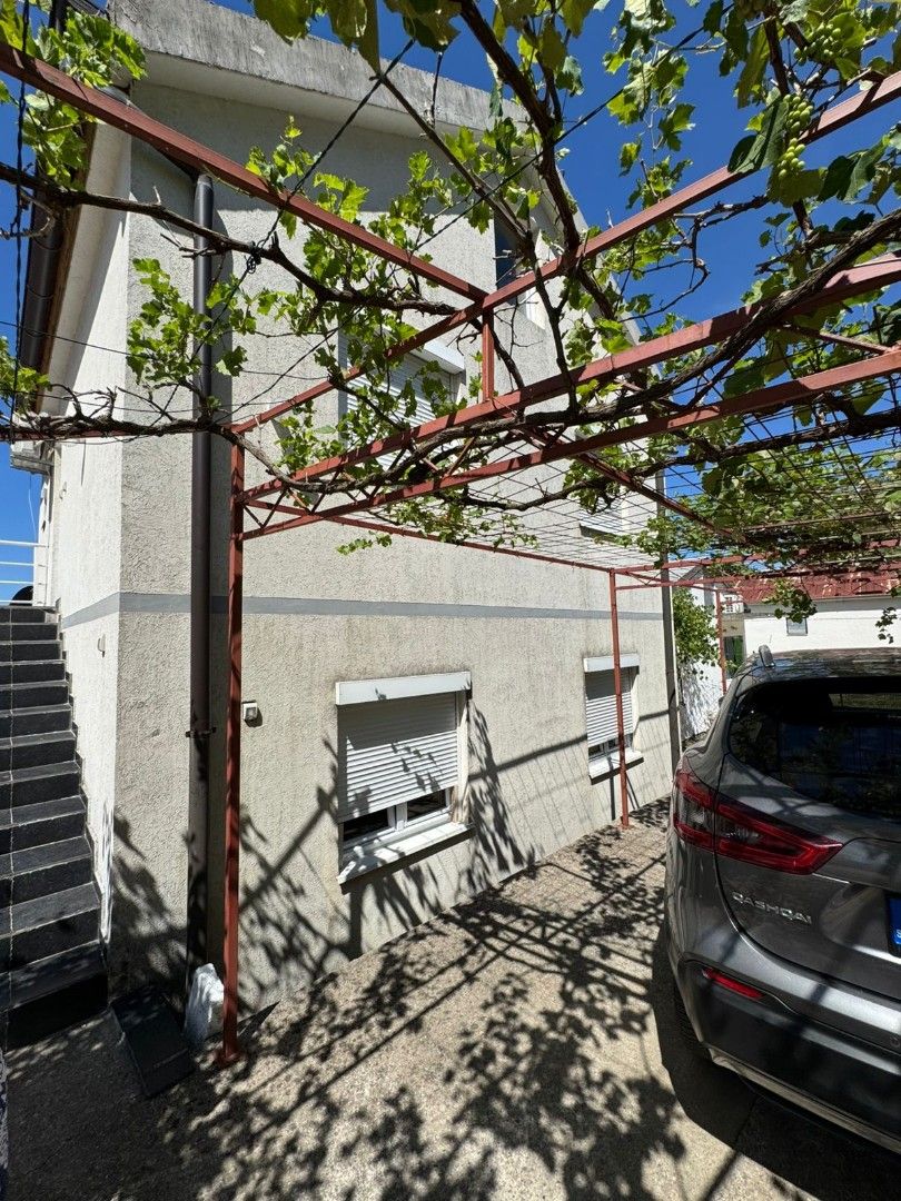 Haus in Sutomore, Montenegro, 97 m² - Foto 1