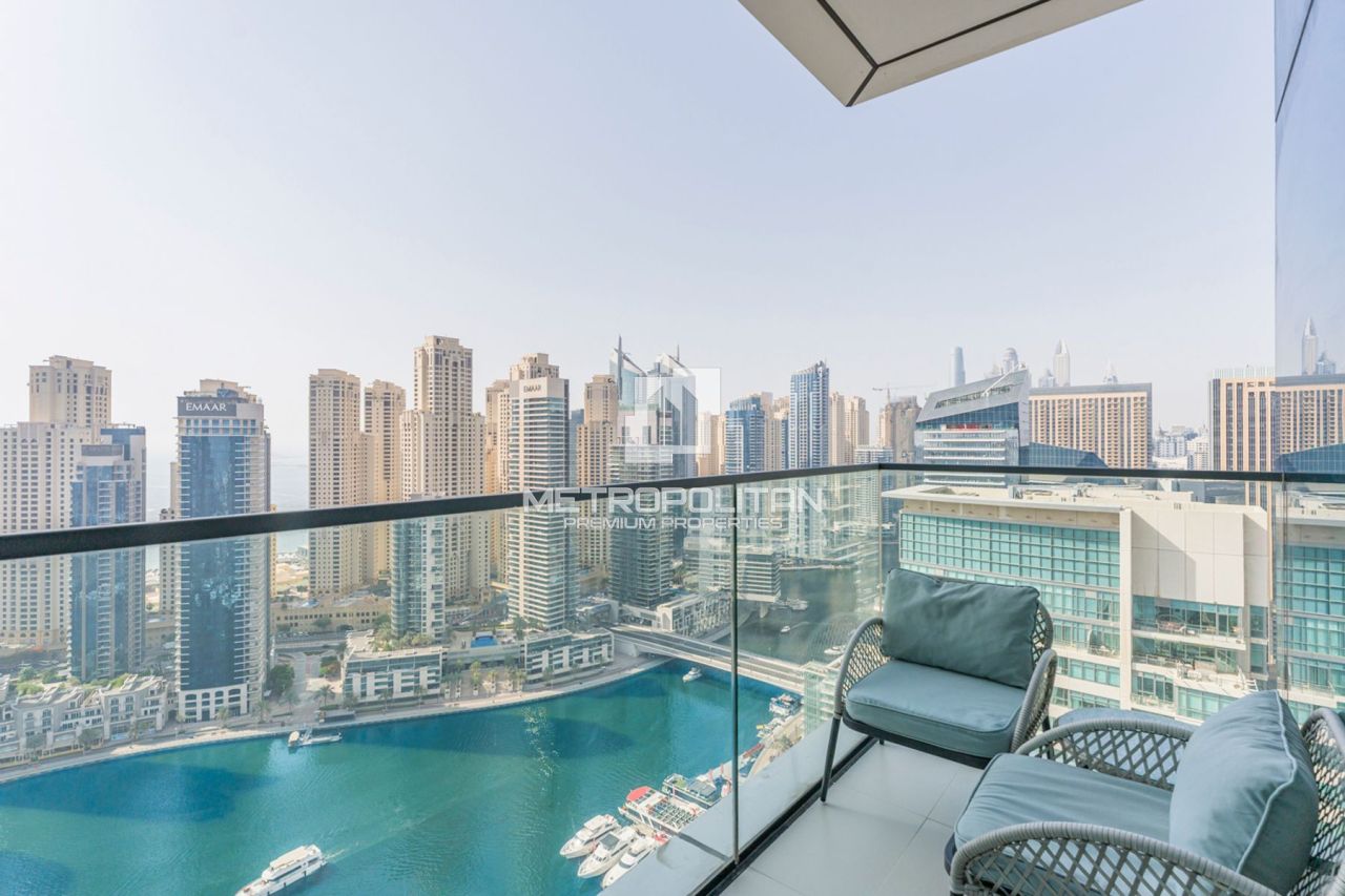 Apartment in Dubai, UAE, 107 m² - picture 1