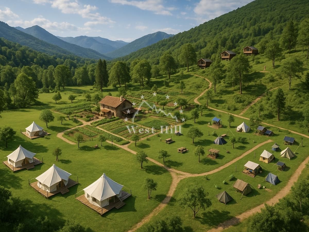 Terrain à Nikšić, Monténégro, 100 000 m² - image 1