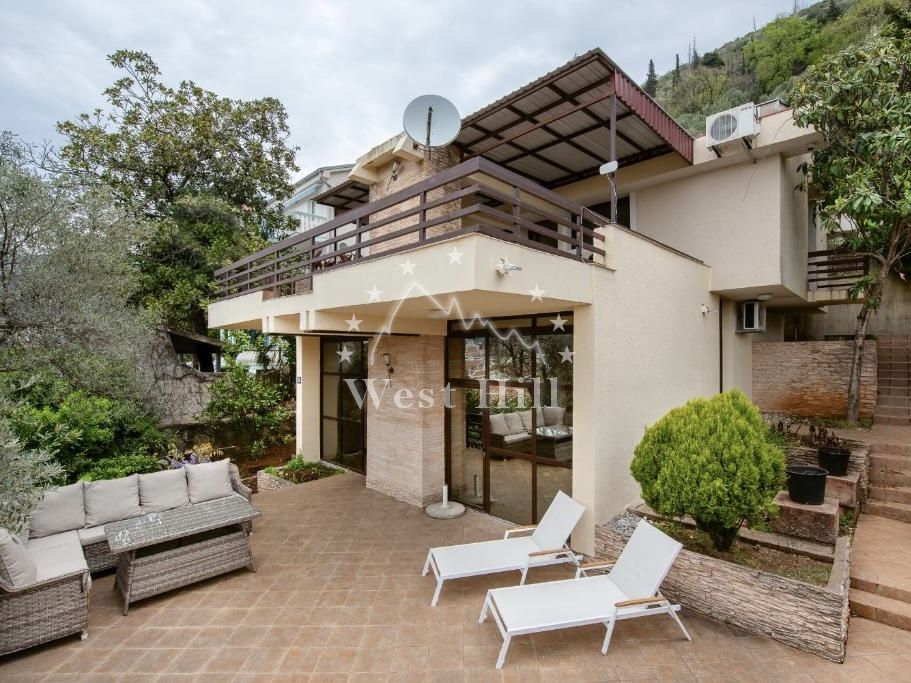 Maison à Budva, Monténégro, 155 m² - image 1