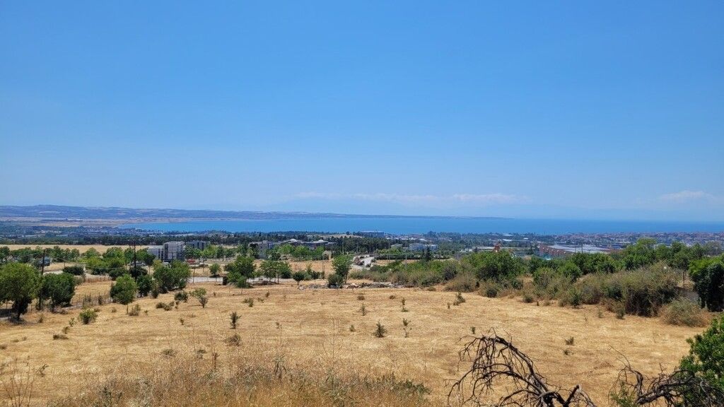 Terrain à Thessalonique, Grèce, 7 000 m² - image 1