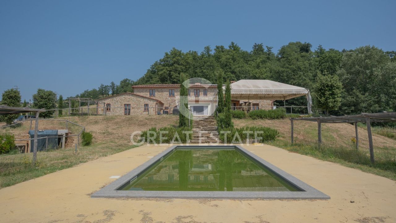 Casa a Città della Pieve, Italia, 478.25 m² - foto 2