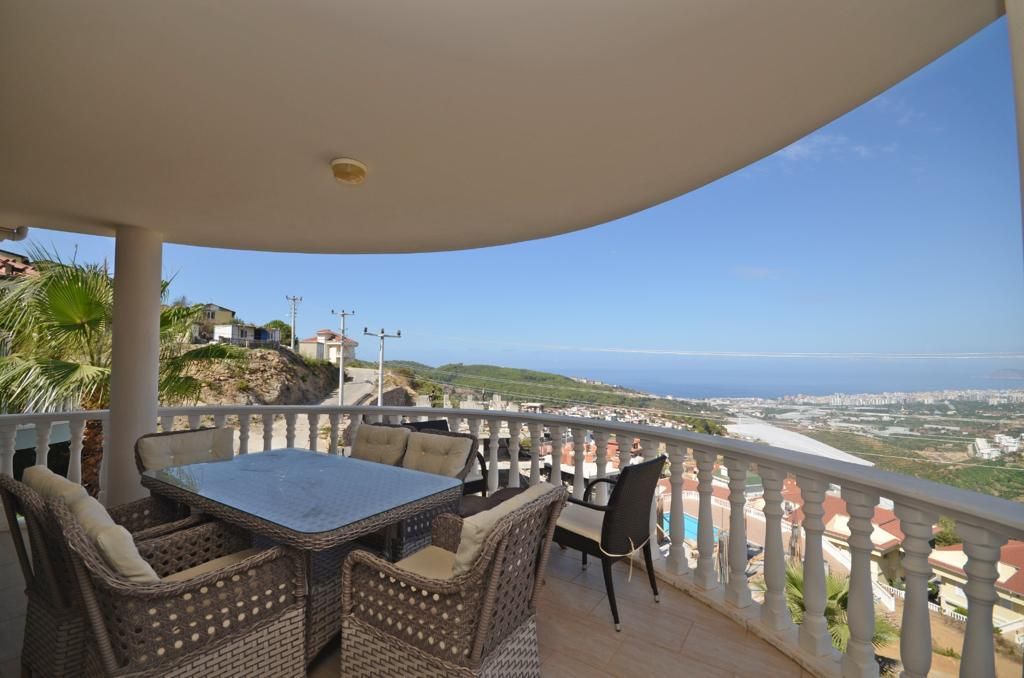 Villa in Alanya, Türkei, 250 m² - Foto 1