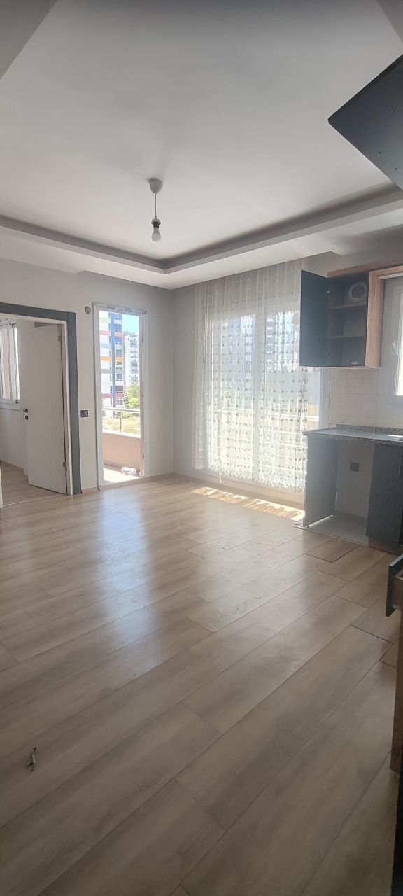 Flat in Mersin, Turkey, 45 m² - picture 1
