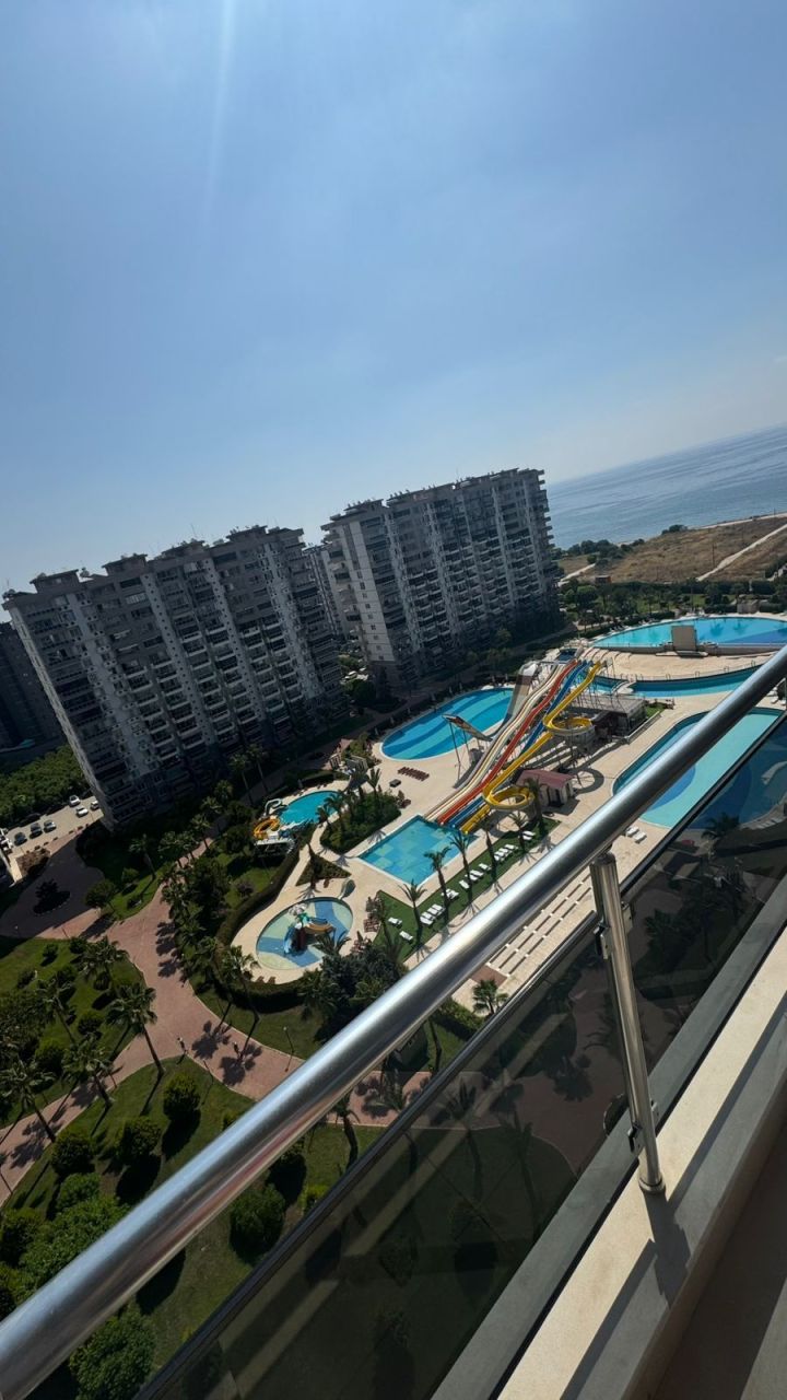 Flat in Mersin, Turkey, 145 m² - picture 1