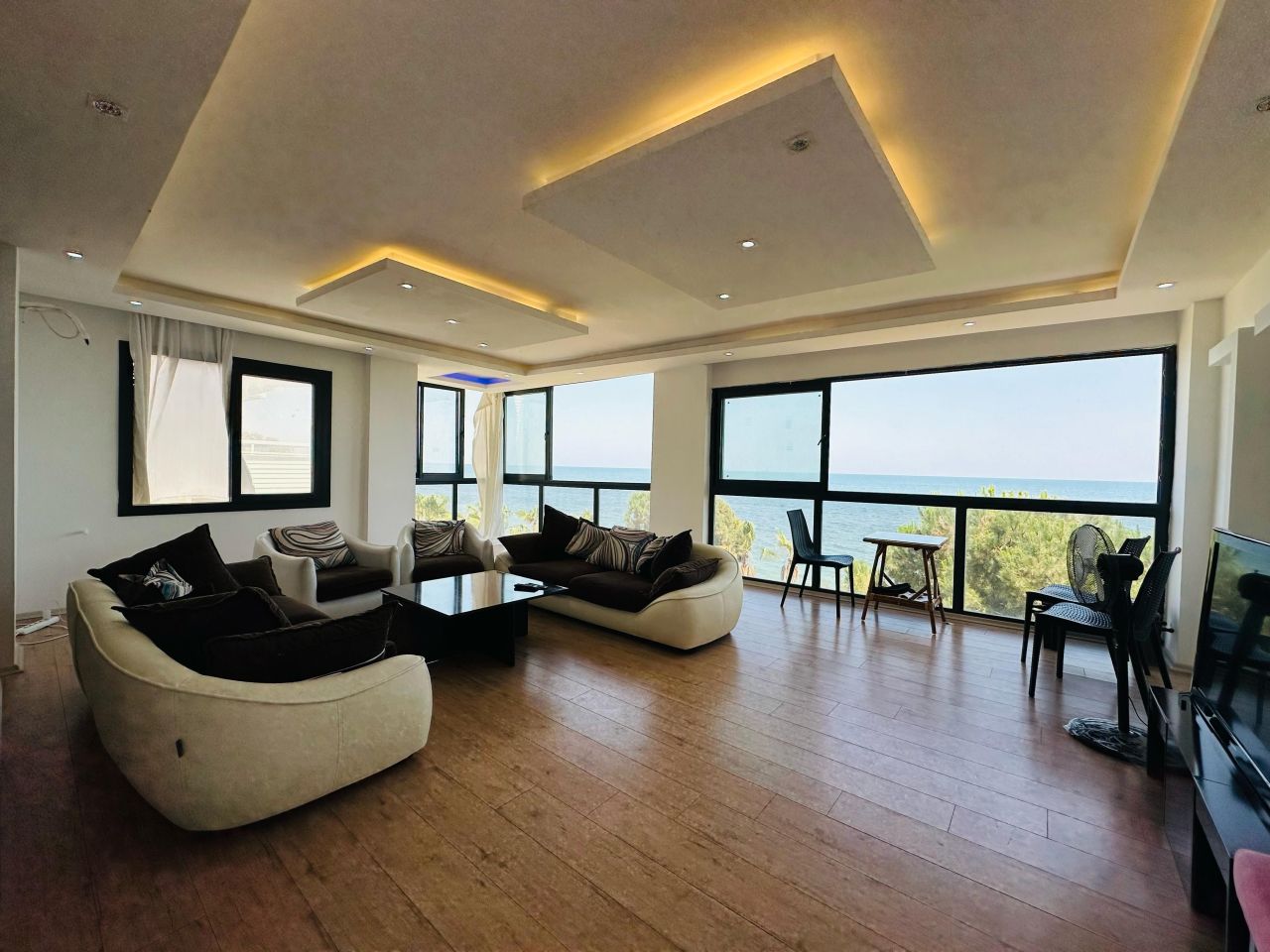 Flat in Mersin, Turkey, 140 m² - picture 1