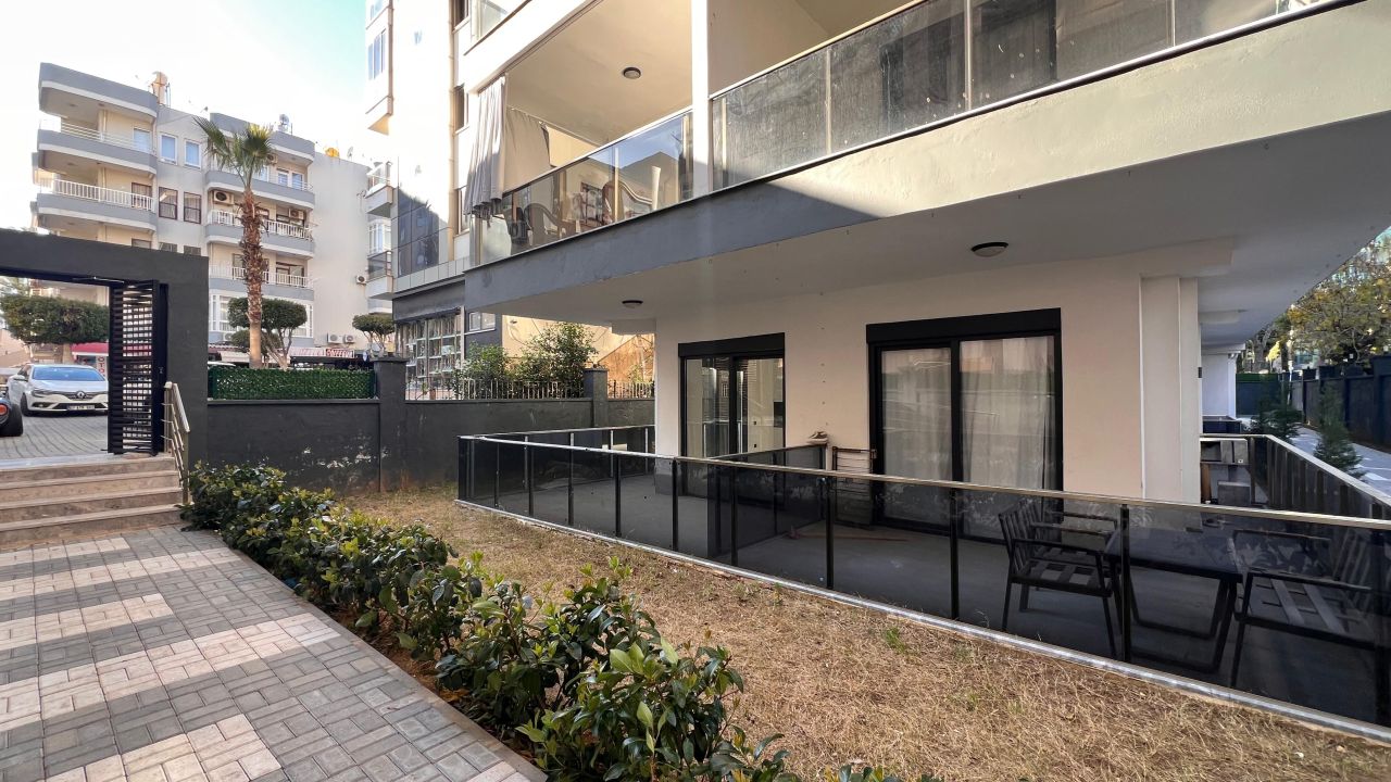 Flat in Alanya, Turkey, 60 m² - picture 1