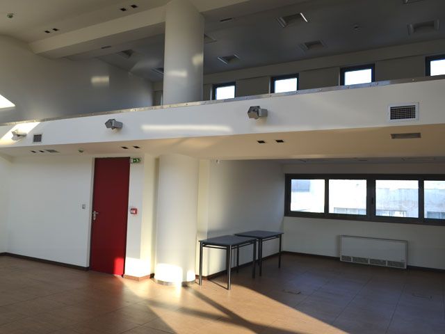 Biens commerciaux à Athènes, Grèce, 2 400 m² - image 4