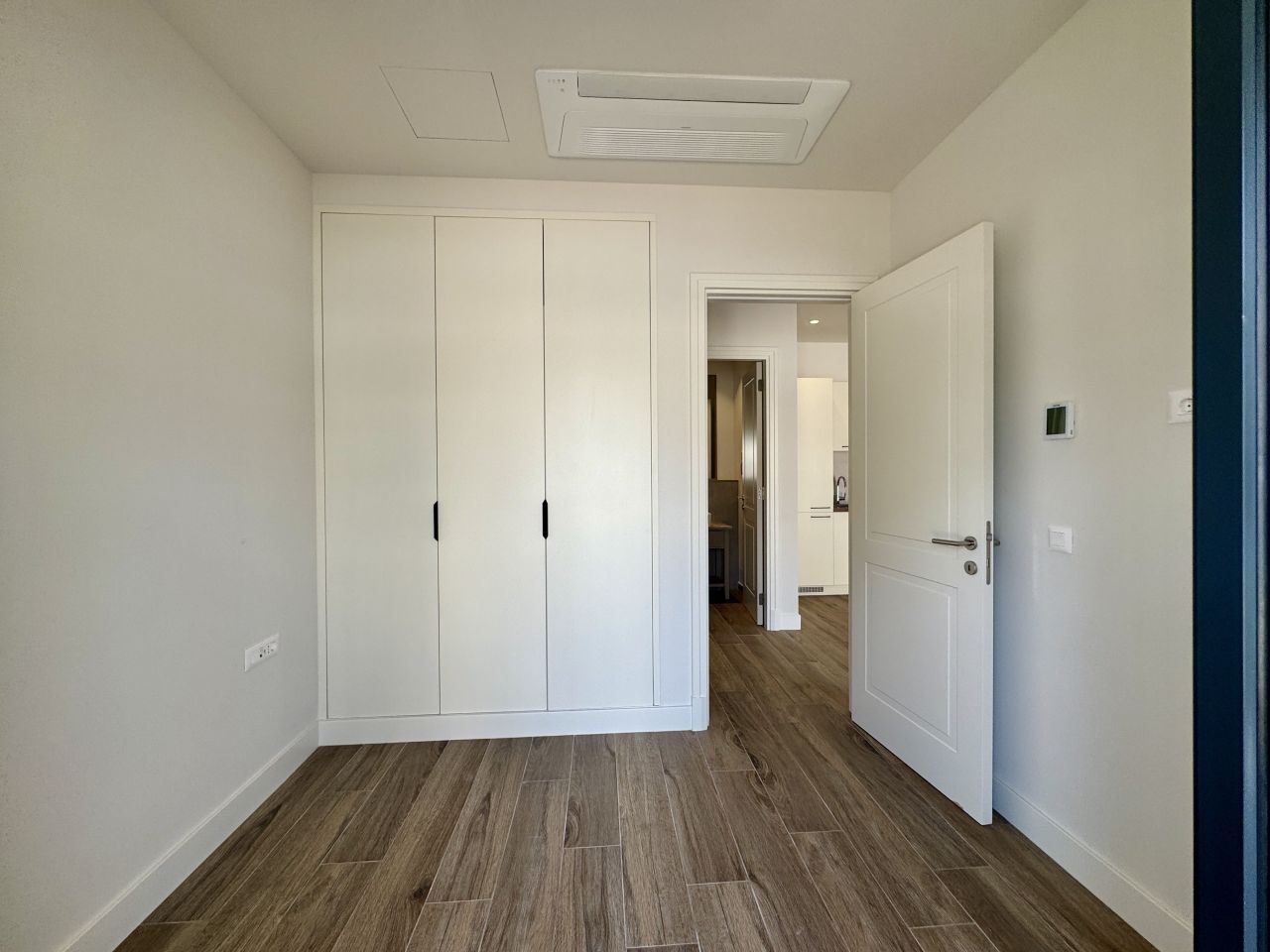 Flat in Tivat, Montenegro, 45 m² - picture 5