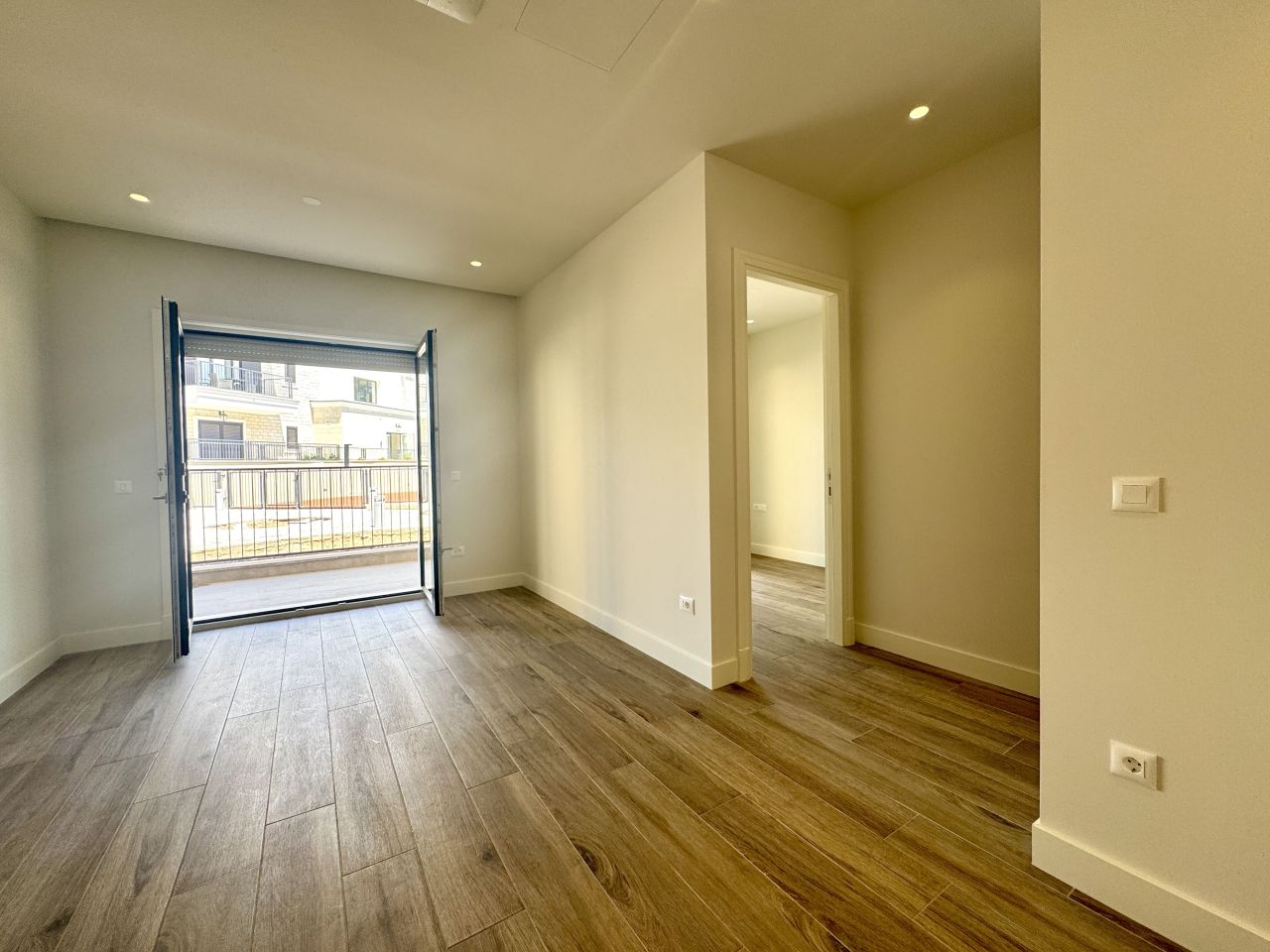 Flat in Tivat, Montenegro, 45 m² - picture 3