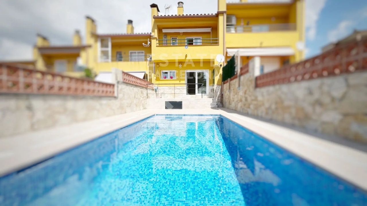 Cabaña en Lloret de Mar, España, 154 m² - imagen 1