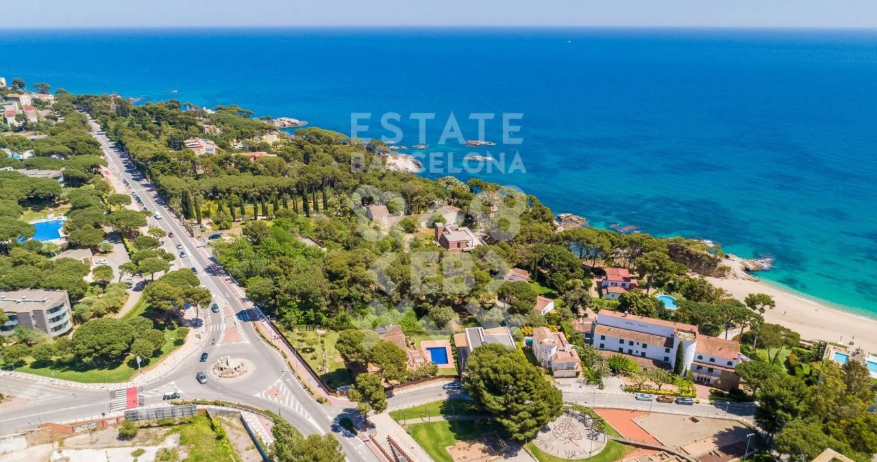 Land in Platja D'Aro, Spain, 8 000 m² - picture 9