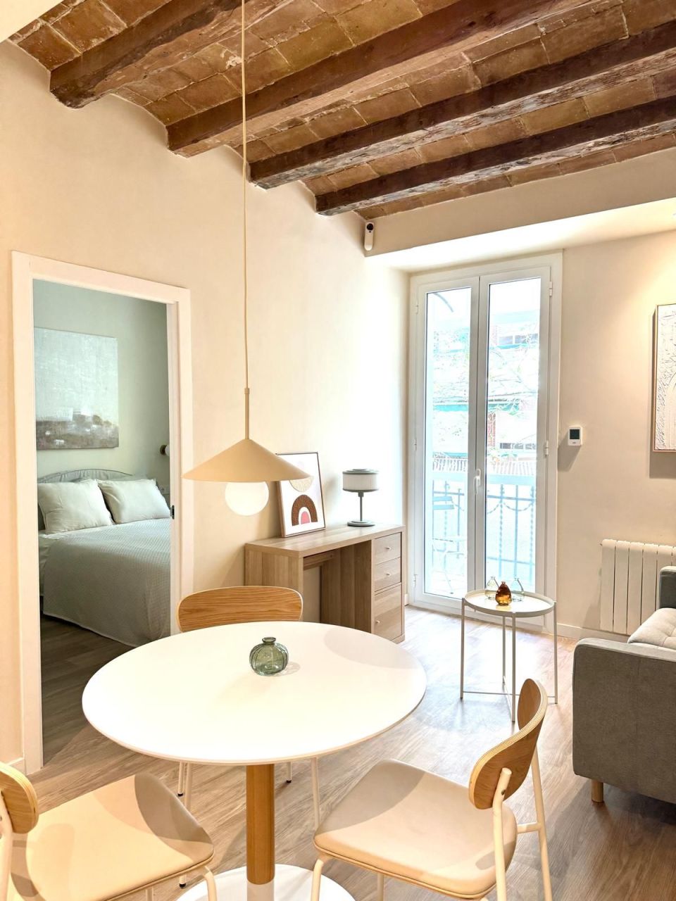 Flat in Barcelona, Spain, 42 m² - picture 1