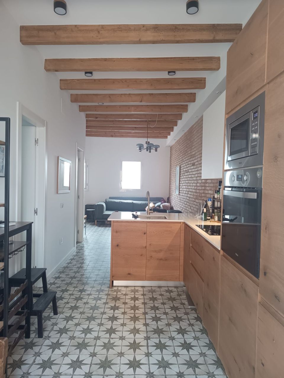 Flat in Barcelona, Spain, 64 m² - picture 1