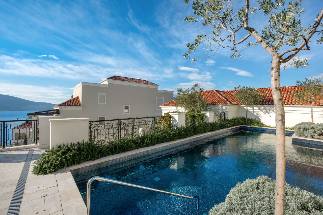 Piso en Tivat, Montenegro, 135 m² - imagen 12