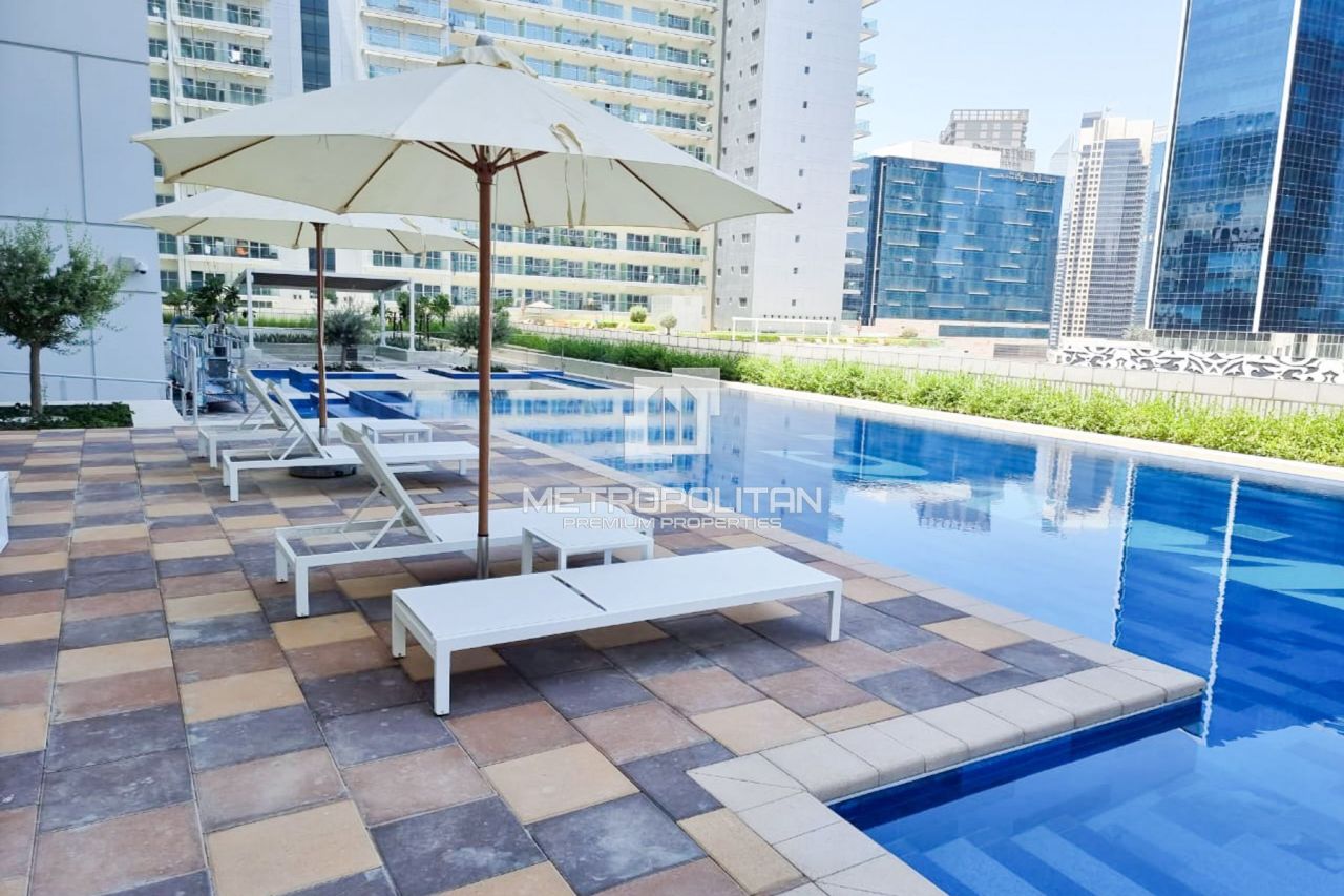 Apartamento en Dubái, EAU, 84 m² - imagen 1
