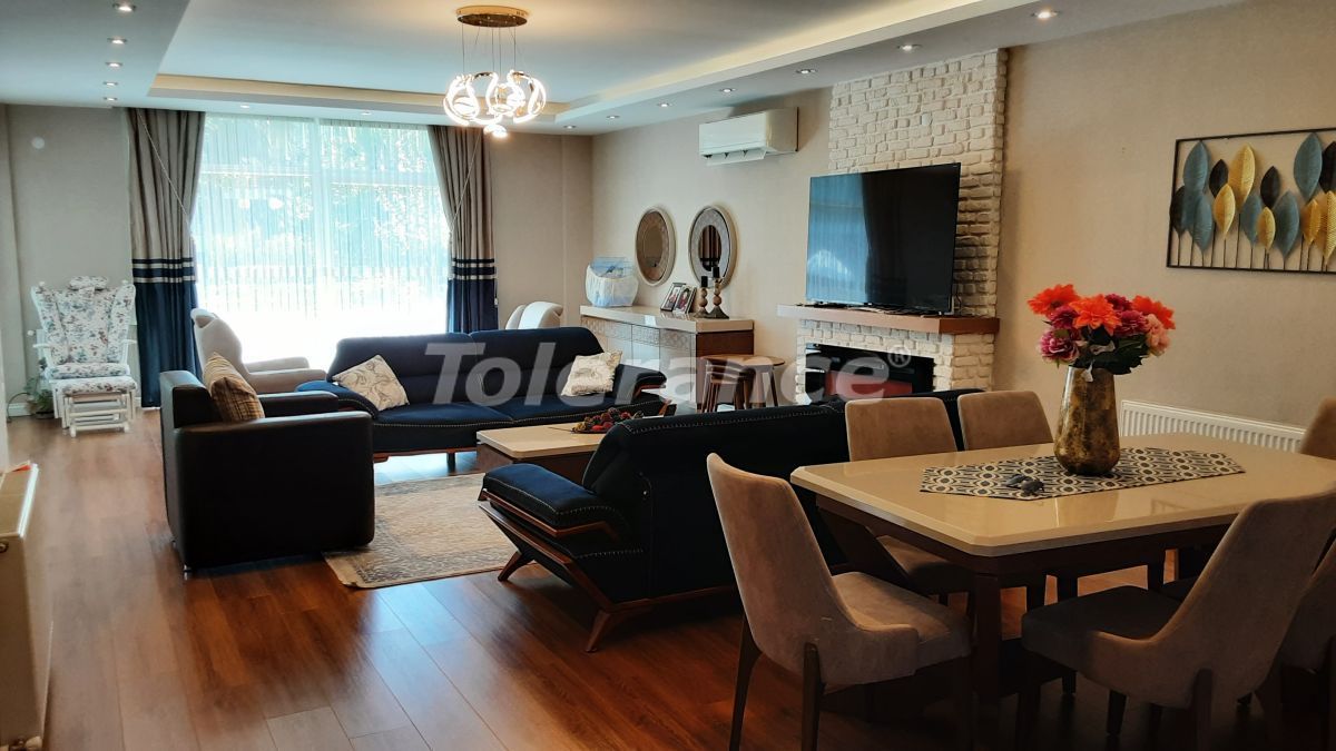 Villa in Antalya, Turkey - picture 3