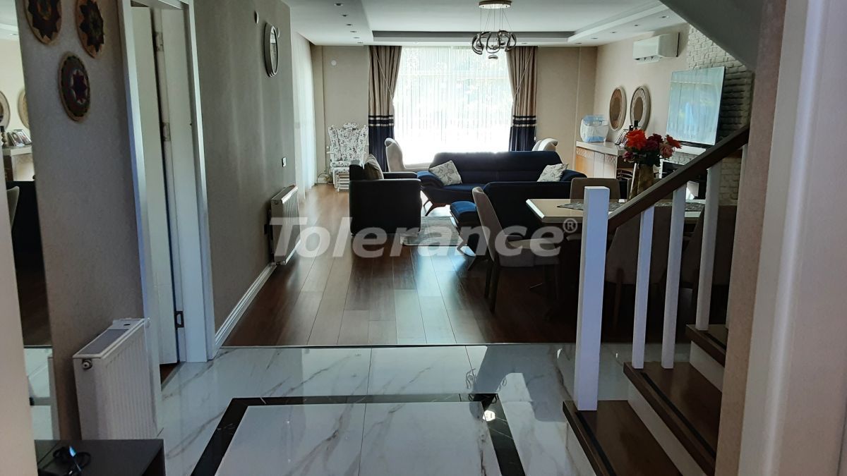 Villa in Antalya, Turkey - picture 7