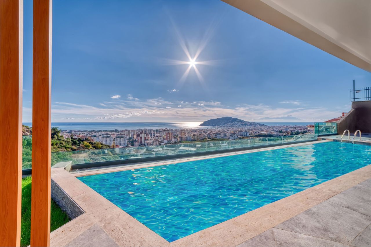 Villa in Alanya, Türkei, 275 m² - Foto 1