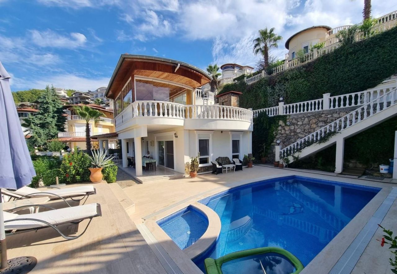 Villa en Alanya, Turquia, 200 m² - imagen 1