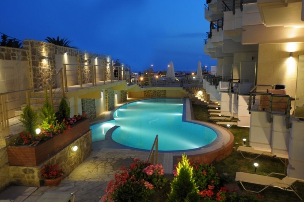 Hôtel en Chalcidique, Grèce, 2 500 m² - image 1