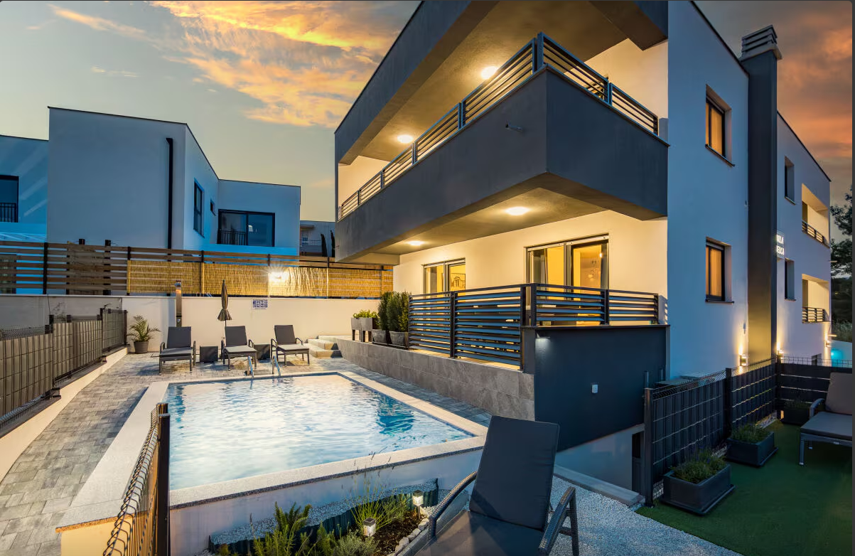 Villa en Medulin, Croacia, 300 m² - imagen 1