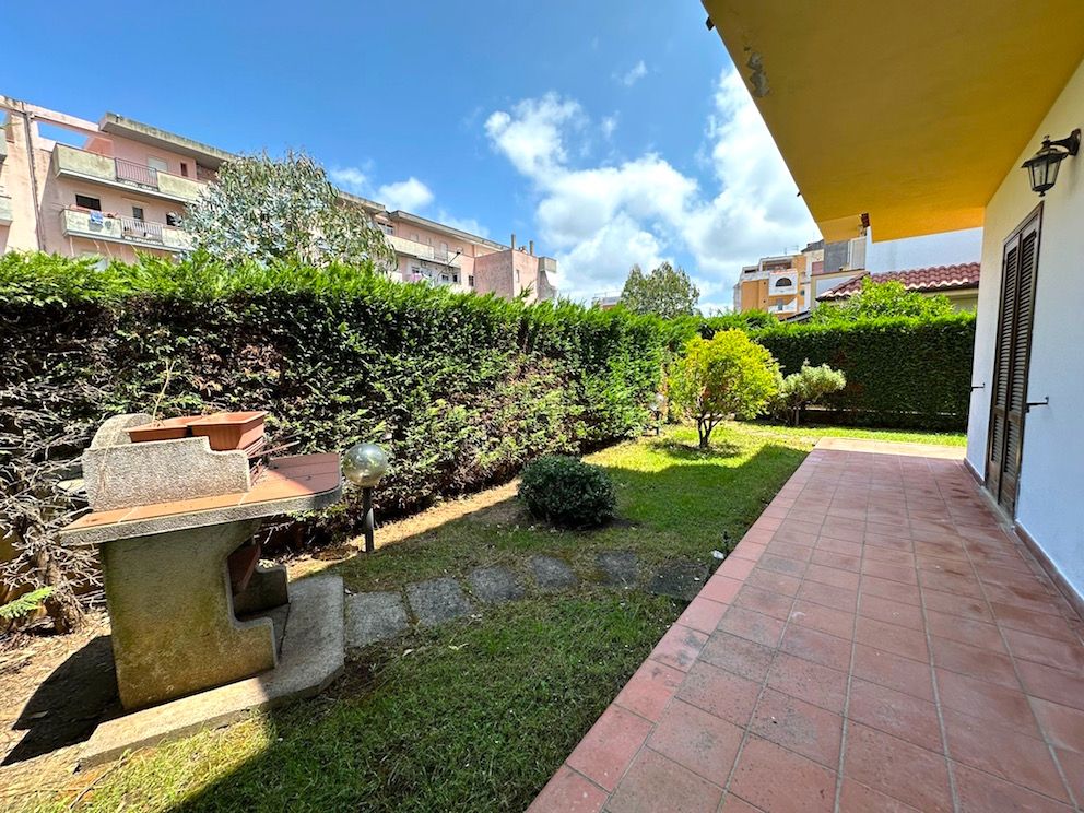 Apartamento en Scalea, Italia, 73 m² - imagen 4