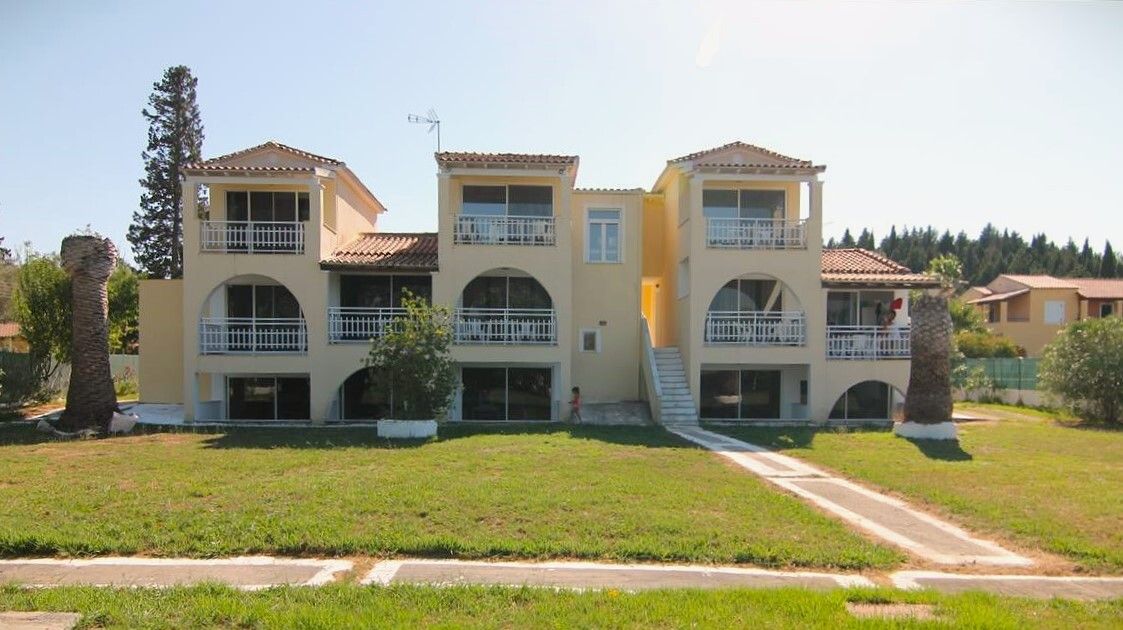 Hotel en Corfú, Grecia, 412 m² - imagen 1