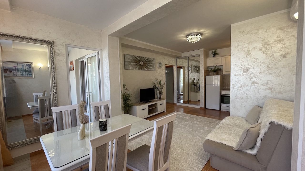Flat in Budva, Montenegro, 43 m² - picture 1