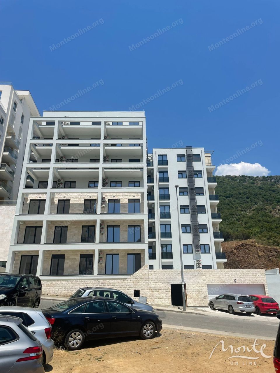 Wohnung in Budva, Montenegro, 51 m² - Foto 1