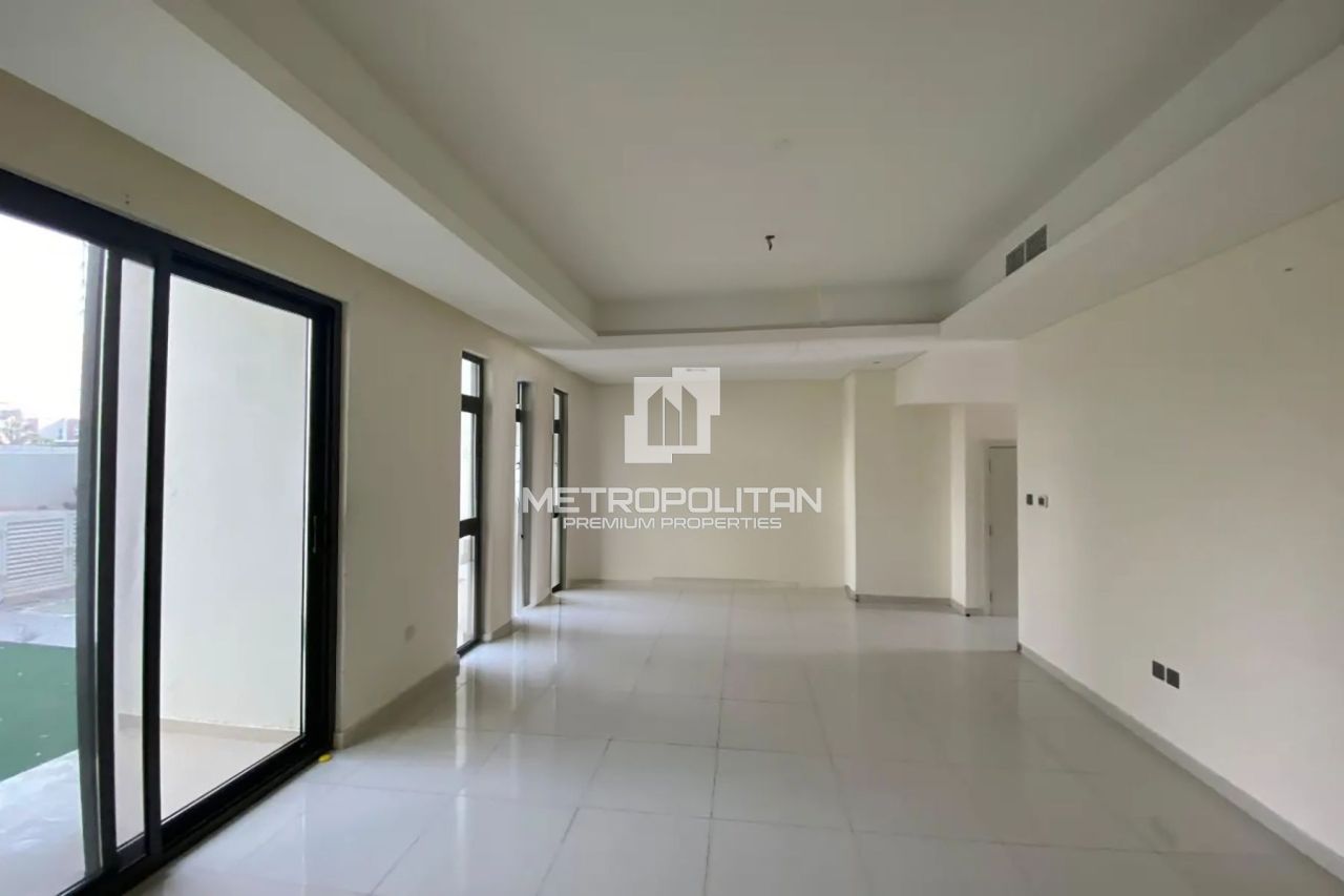 Townhouse in Dubai, UAE, 175 m² - picture 1