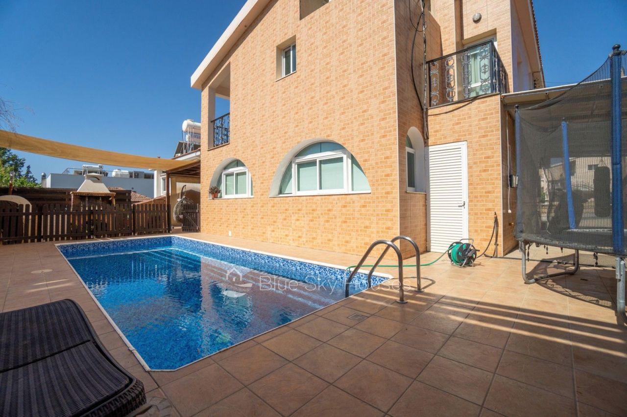 Villa in Limassol, Zypern, 391 m² - Foto 1