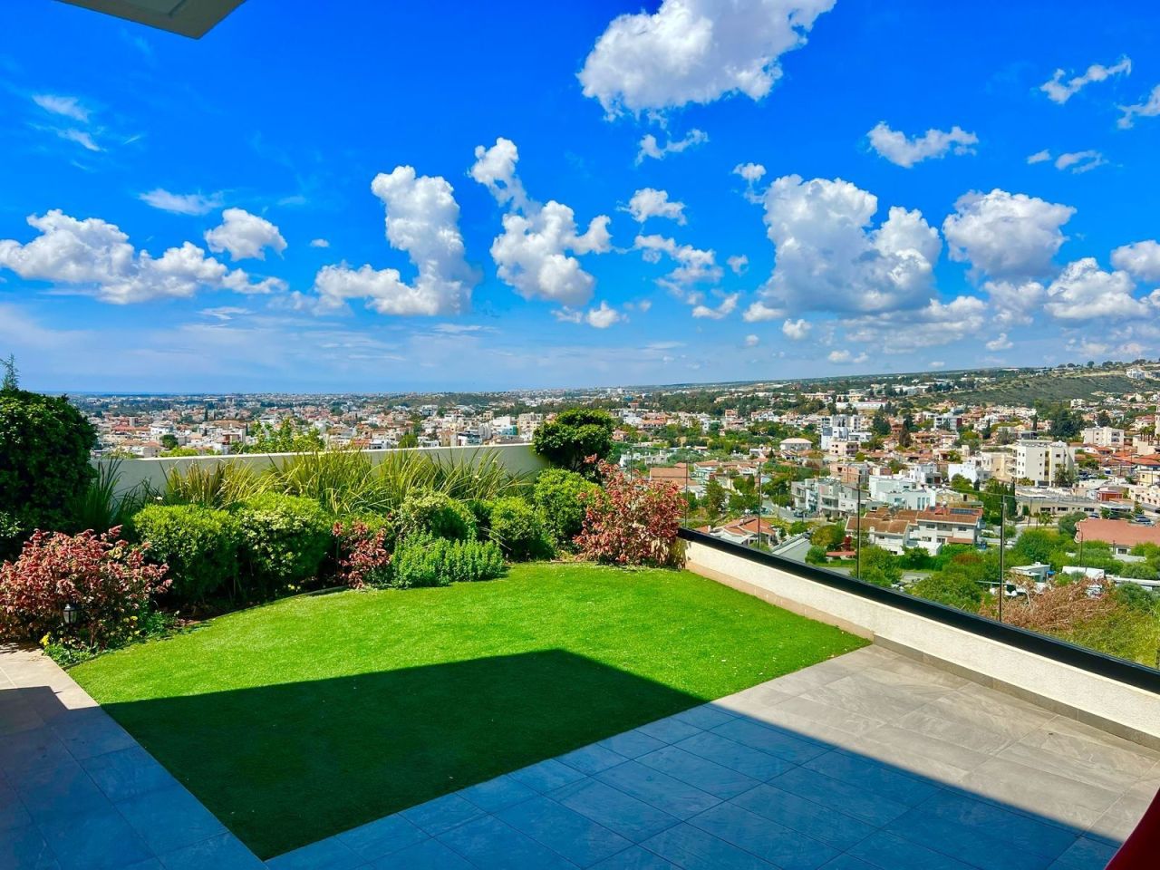 Villa à Limassol, Chypre, 213 m² - image 1