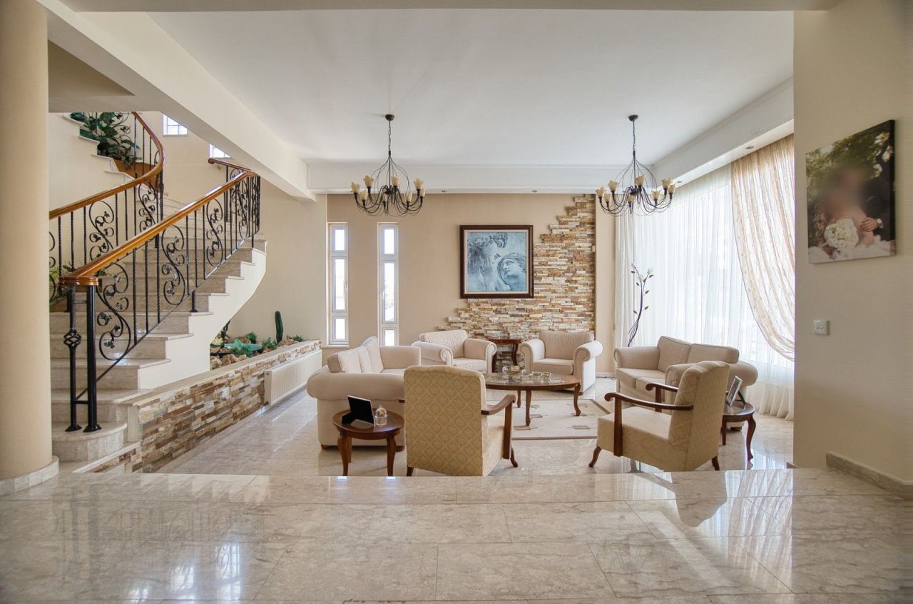 Villa in Limassol, Cyprus, 315 m² - picture 4