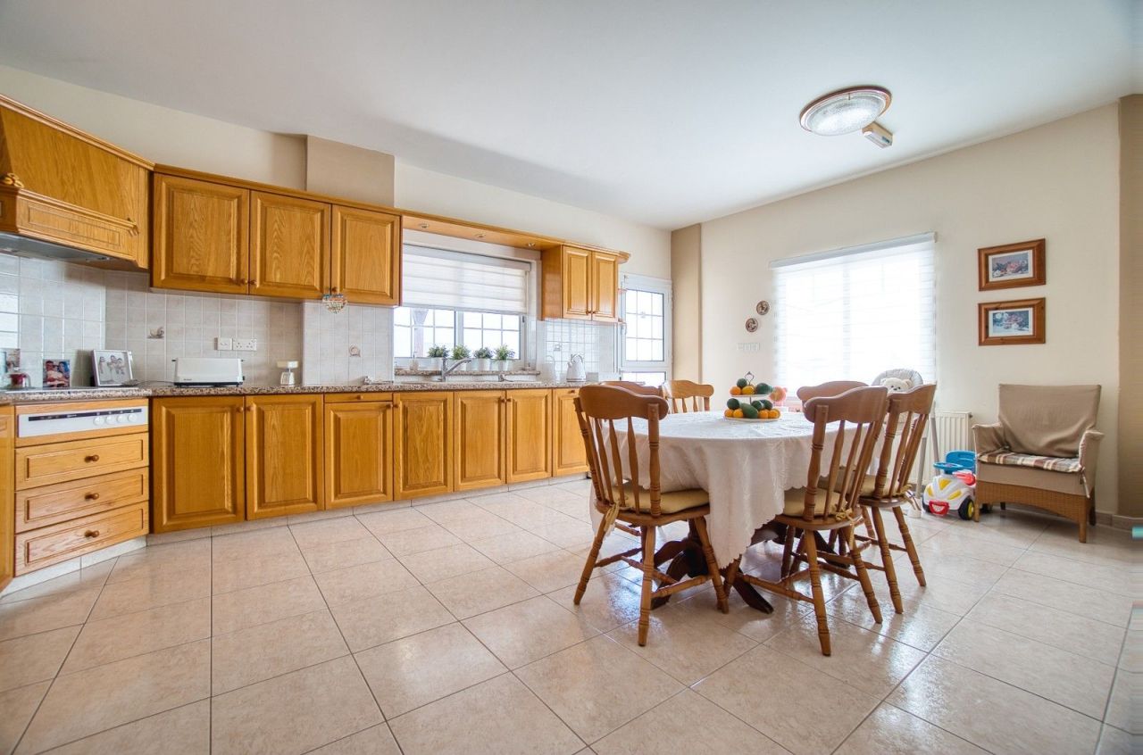 Villa in Limassol, Cyprus, 315 m² - picture 9