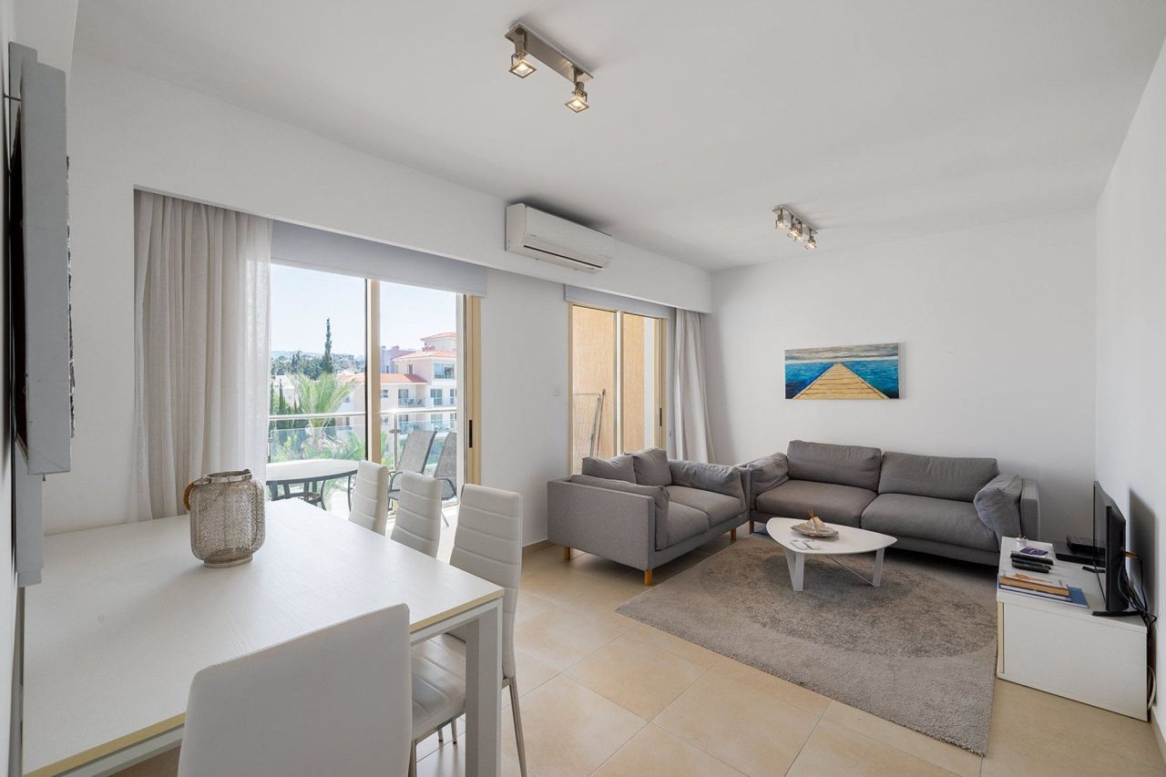 Apartment in Universal, Cyprus, 82 m² - picture 1