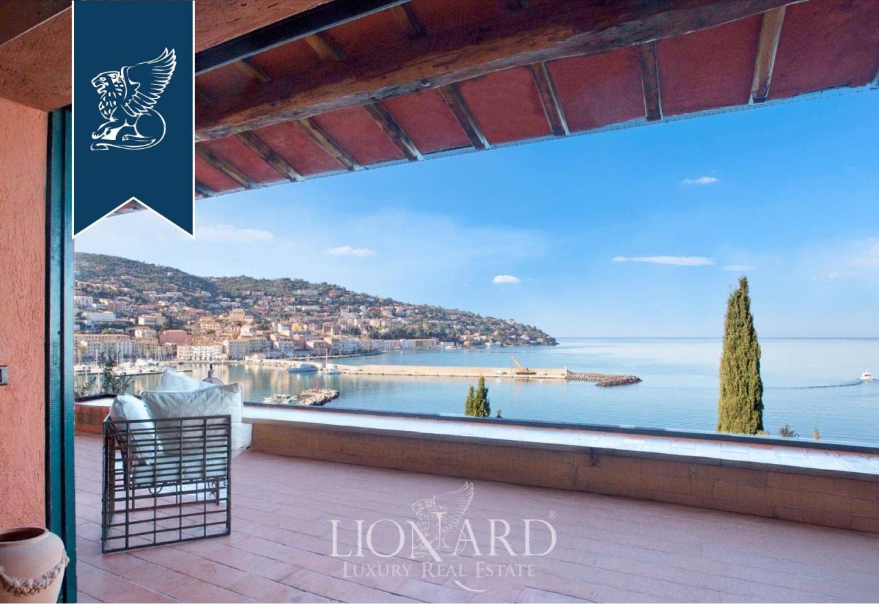 Villa in Monte Argentario, Italien, 830 m² - Foto 1