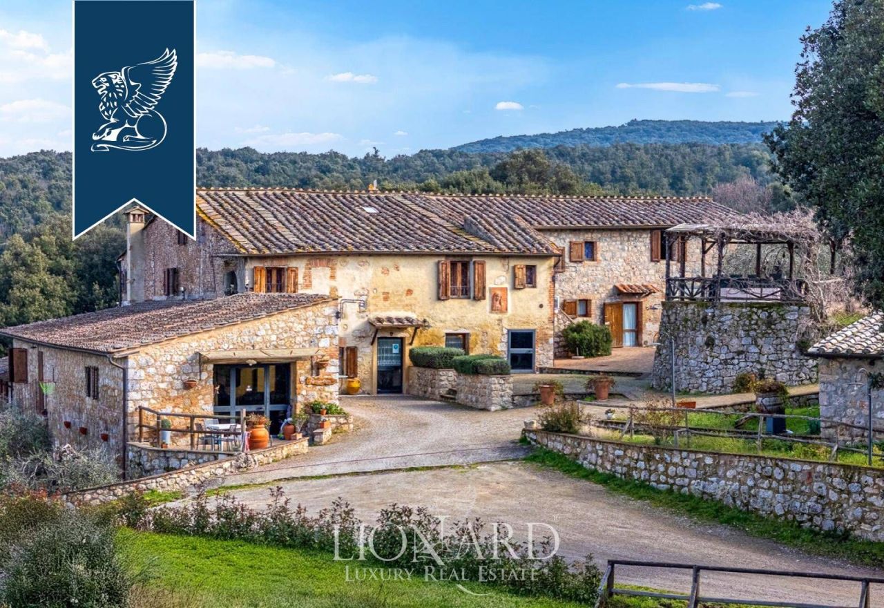 Villa in Siena, Italien, 1 356 m² - Foto 1