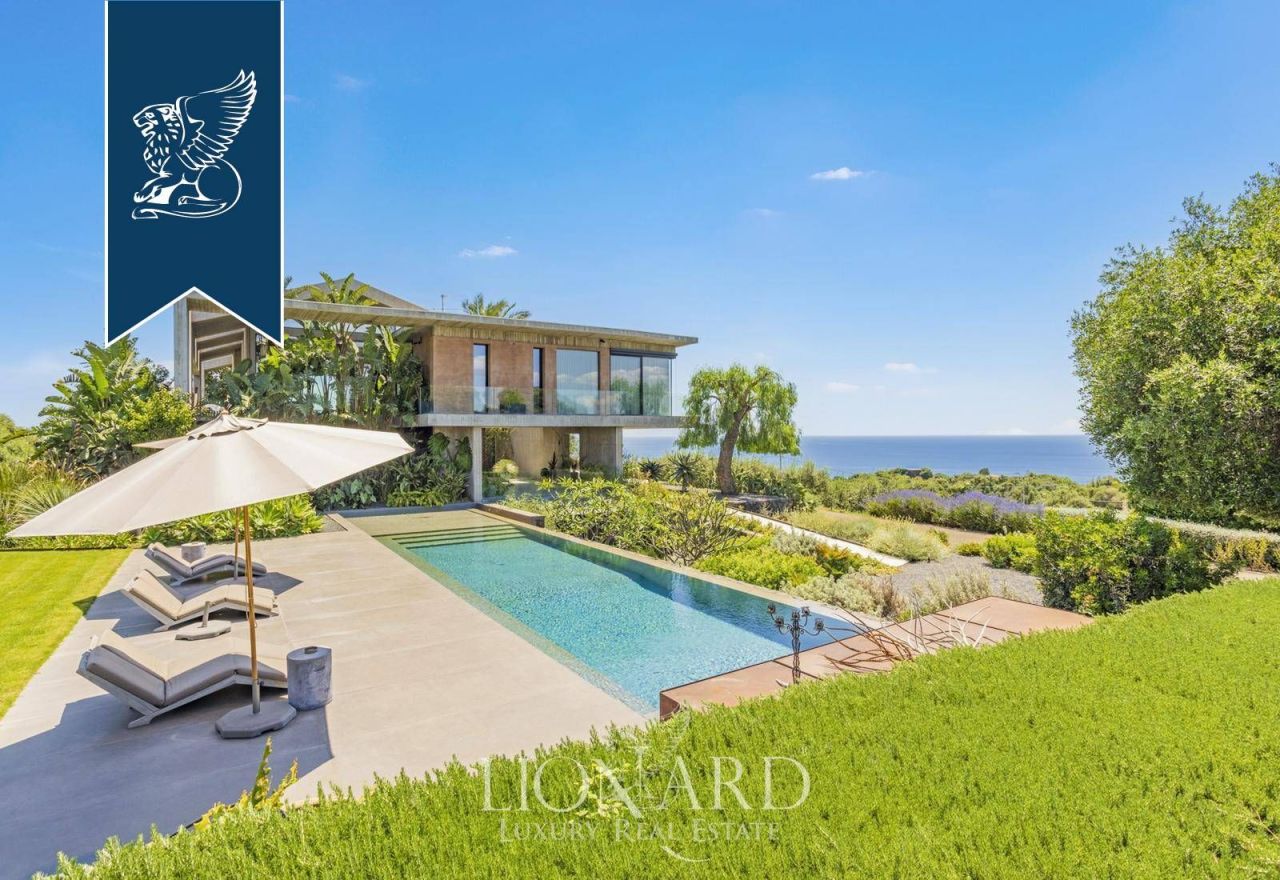Villa in Catania, Italien, 508 m² - Foto 1