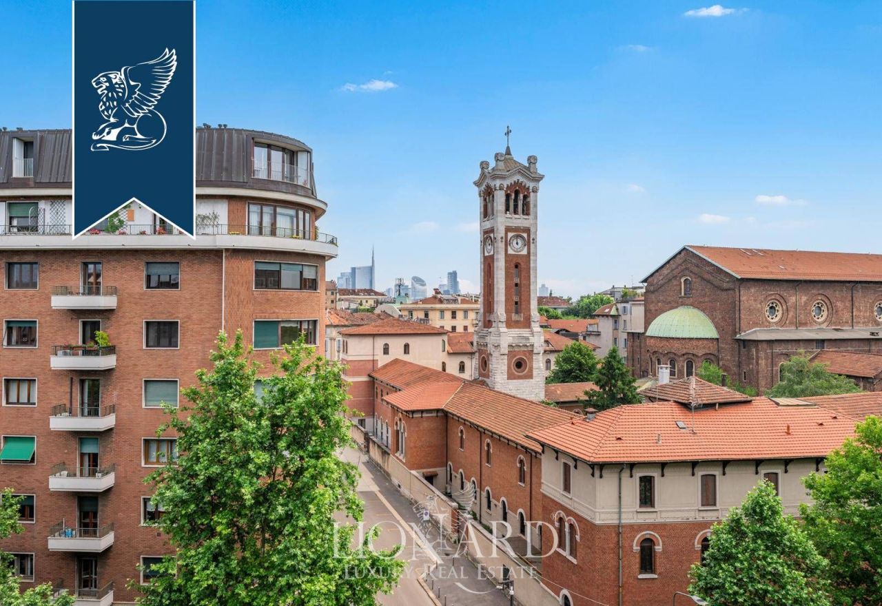 Apartment in Milan, Italy, 187 m² - picture 1